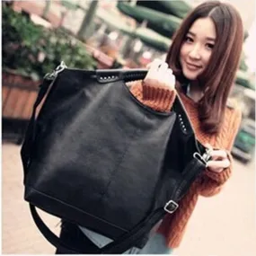 2020 Fashion High Quality women bag New Hot Black Women handbag pu Rivet package large tote Famous designer Shoulder bag BAG5185