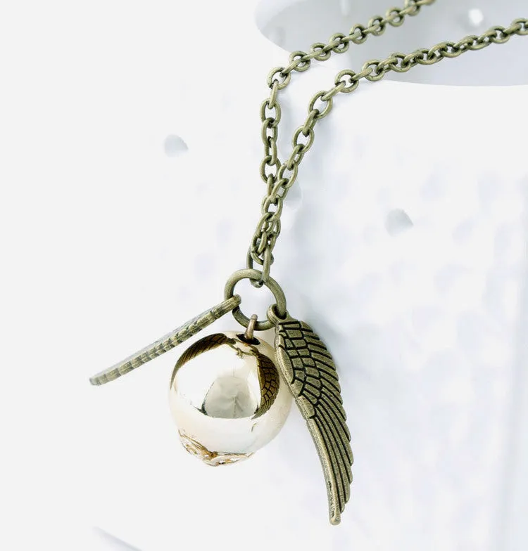 Hot Sale Occident Retro Fashion Snitch Gold Pendant Movie Theme Necklace Angel Wing Chain