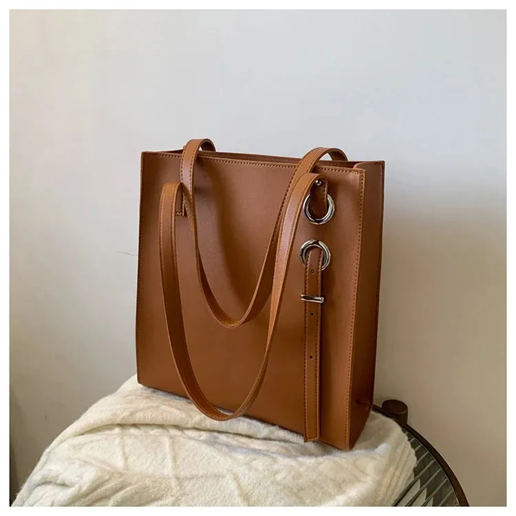 Large minimalistic tote Handbag