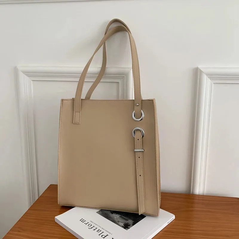 Large minimalistic tote Handbag