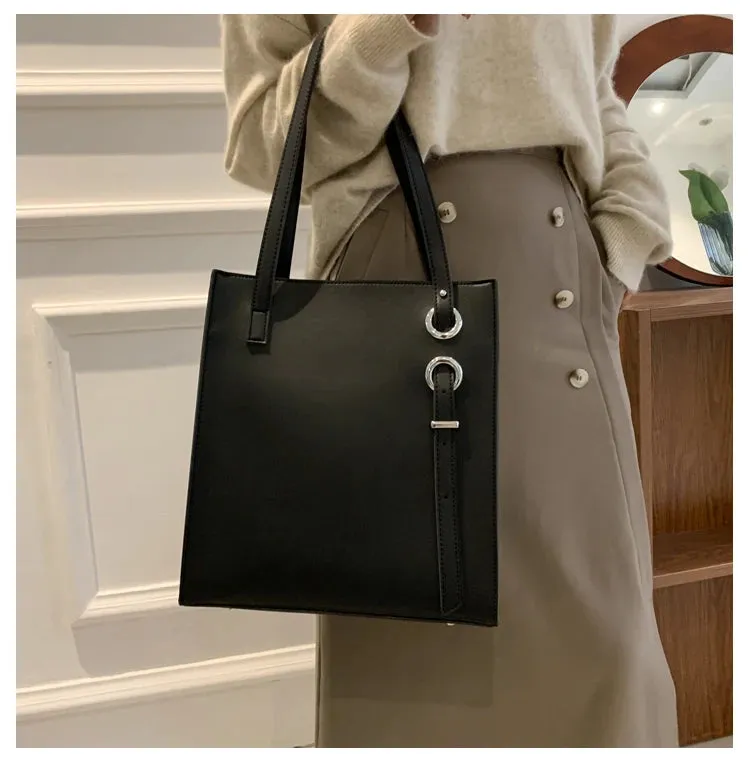 Large minimalistic tote Handbag