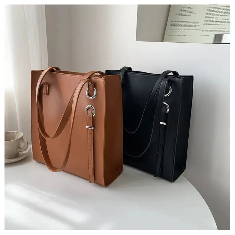 Large minimalistic tote Handbag