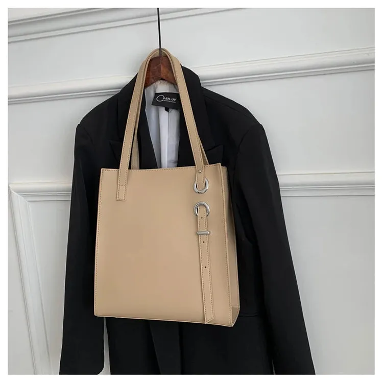 Large minimalistic tote Handbag