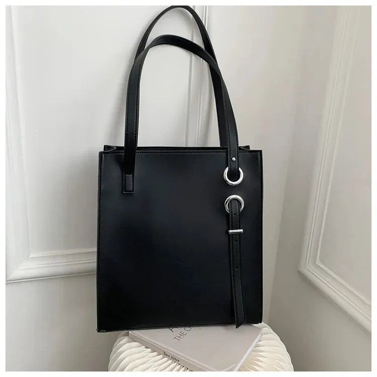 Large minimalistic tote Handbag