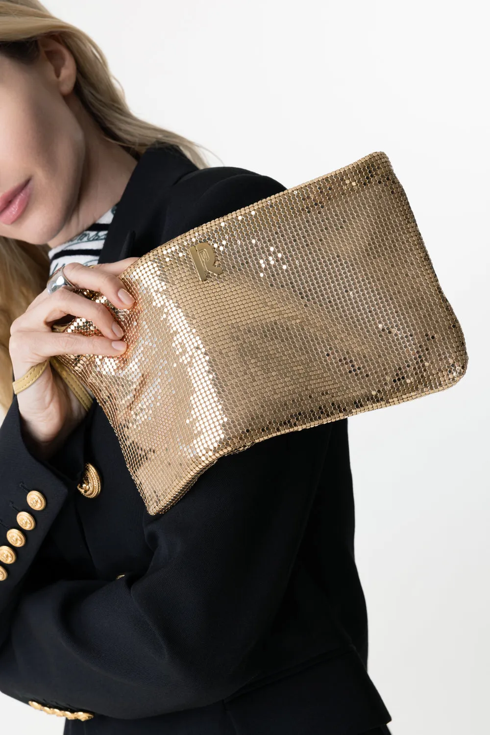 METALLIC WRISTLET CLUTCH - GOLD