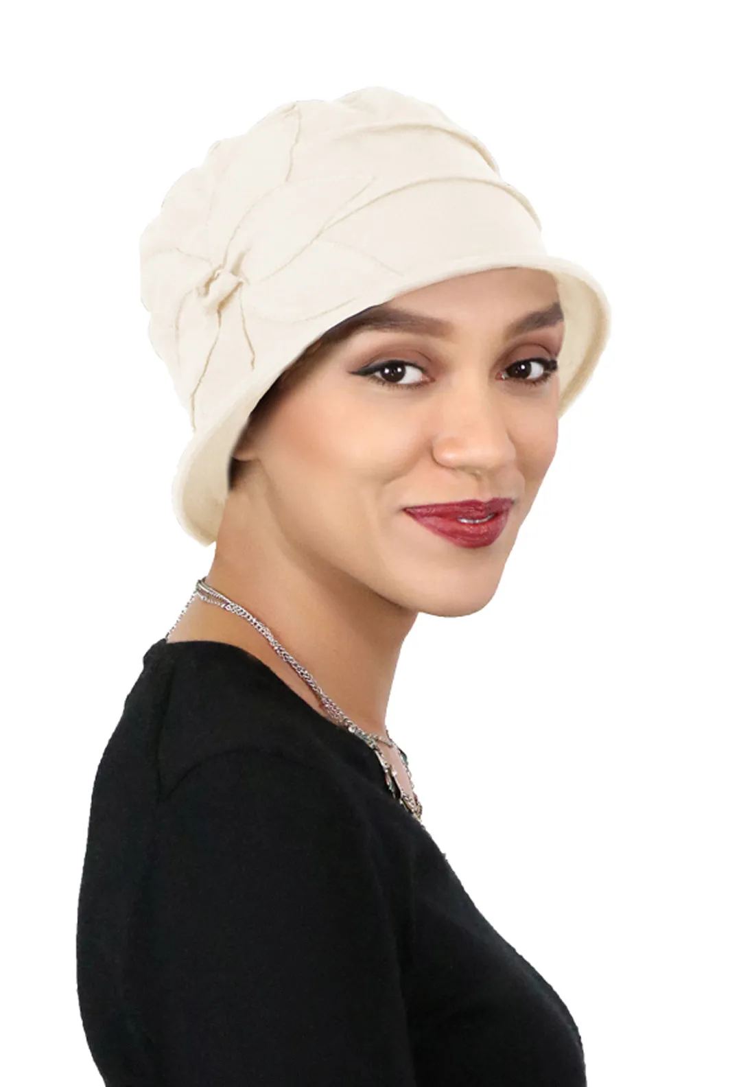 Seattle Chic Combed Cotton Cloche Hat for Women 50  UPF Sun Protection